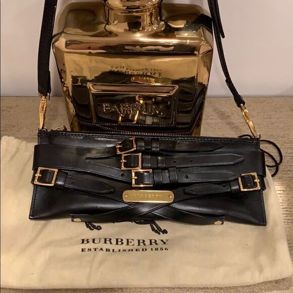 Burberry clutch/shoulder bag❤️Authentic 100% - Picture 1 of 8